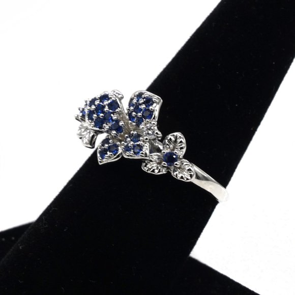 Ring with beautiful blue crystals. - Picture 4 of 6